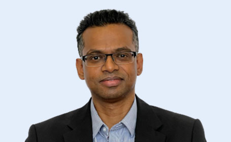 Portrait of Dr Aathavan Loganayagam , Consultant Gastroenterologist