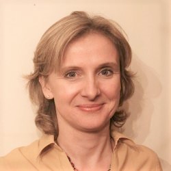 Portrait of Dr Agnieszka Michael , Consultant Medical Oncologist
