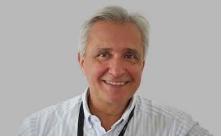 Portrait of Angel Ruiz , Consultant Orthopaedic Surgeon