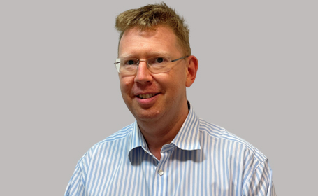 Portrait of Mr Alistair Tindall , Consultant Orthopaedic Surgeon