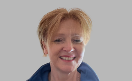 Portrait of Linda Gibson , Consultant Clinical Psychologist