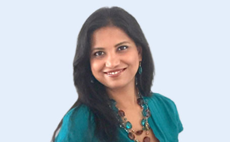 Portrait of Dr Lucky Saraswat , Consultant Gynaecologist
