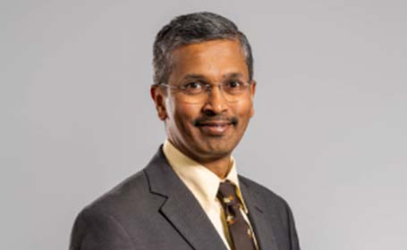 Portrait of Dr Saravana Kanakarajan , Consultant in Anaesthesia and Pain Medicine