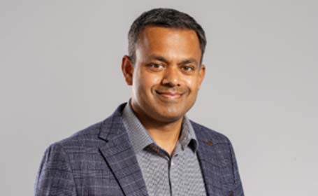 Portrait of Dr Umesh Basavaraju , Consultant Gastroenterologist