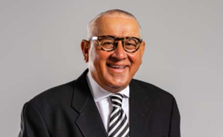 Portrait of Mr Akhtar Hussain , Consultant Otolaryngologist and Head & Neck Surgeon