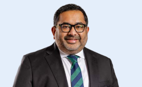 Portrait of Mr Kaz Rahman , Consultant Plastic, Reconstructive & Aesthetic Surgeon