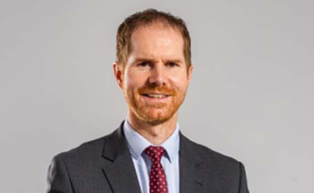 Portrait of Mr Scott Barker , Consultant Trauma and Orthopaedic Surgeon