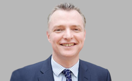 Portrait of Dr Douglas Fraser , Consultant Cardiologist