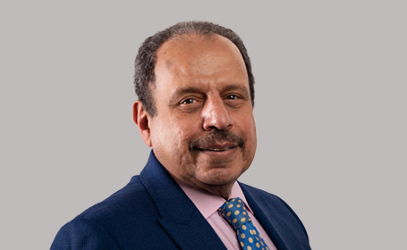 Portrait of Dr Mourad Seif , Consultant Gynaecologist