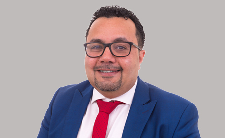 Portrait of Dr Mowafak Abdelghani , Consultant Pain Medicine & Anaesthesia