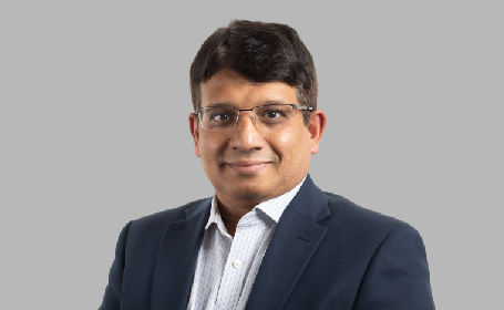 Portrait of Dr Salmin Aseri , Consultant in Pain Medicine & Anaesthesia