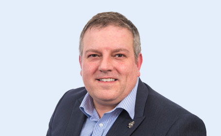 Portrait of Dr Simon Campbell , Consultant Gastroenterologist