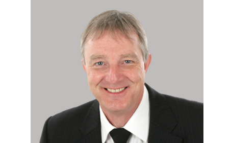 Portrait of Mr Derek Michael Lang , Consultant Orthopaedic Surgeon