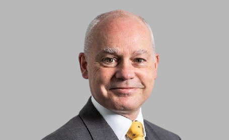 Portrait of Mr Nicholas Phillips , Consultant Orthopaedic Surgeon