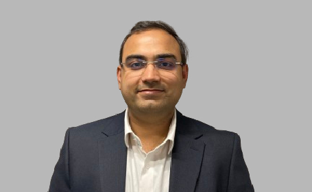 Portrait of Mr Nimesh Jain , Consultant Orthopaedic Surgeon