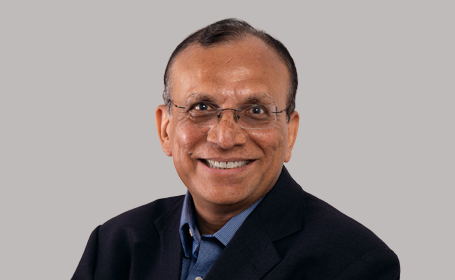 Portrait of Mr Sanat Shah , Consultant Orthopaedic & Trauma Surgeon