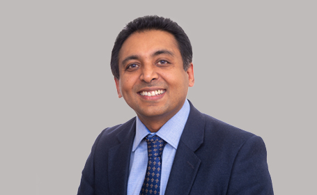 Portrait of Mr Suku George , Consultant Gynaecologist