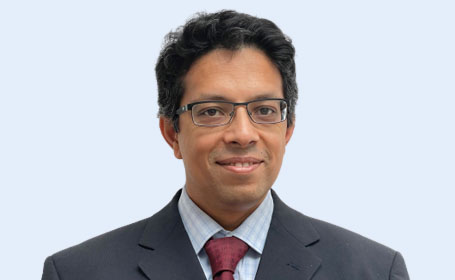 Portrait of Dr Bhashkar Mukherjee , Consultant Respiratory and General Medicine