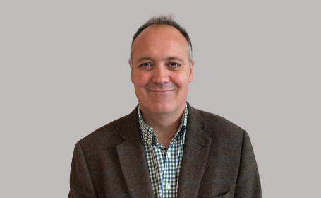 Portrait of Dr Alastair Douglas Kerr , Consultant Geriatrician & General Physician