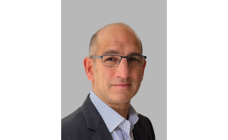 Portrait of Dr Vidan Masani ,  Consultant Respiratory Physician