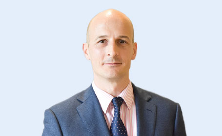 Portrait of Dr Dan McKenzie , Consultant Cardiologist