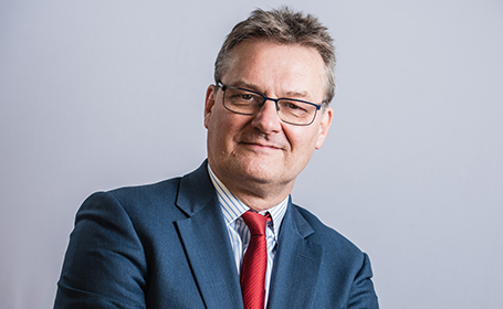 Portrait of Mr Mike Williamson , Consultant Colorectal and General Surgeon