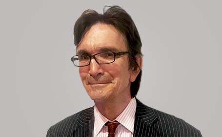 Portrait of Mr Simon Jeremy Gregg-Smith , Consultant Orthopaedic Surgeon