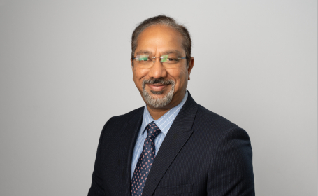 Portrait of Mr Santosh Kumar Somasundaram , Consultant Oncoplastic and Reconstructive Breast Surgeon