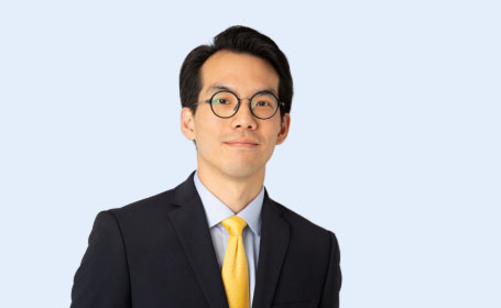 Portrait of Mr Wee Sim Khor , Consultant Plastic, Reconstructive and Hand Surgeon
