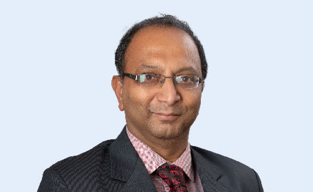 Portrait of Dr Moulinath Banerjee , Consultant Endocrinologist