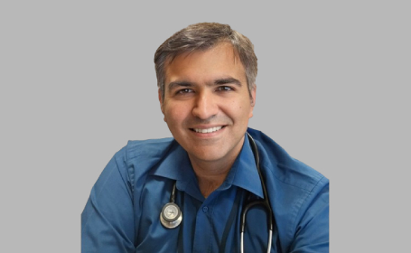 Portrait of Dr Saifudin Khalid , ​Consultant in Respiratory and General Medicine​ 