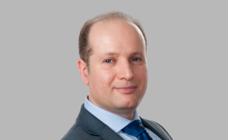 Portrait of Mr Aiman Khunda , Consultant Trauma and Orthopaedic Surgeon