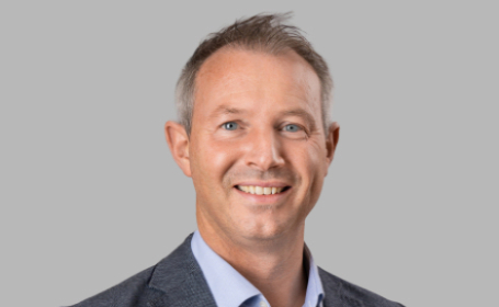 Portrait of Mr Alun Wall , Consultant Orthopaedic Surgeon