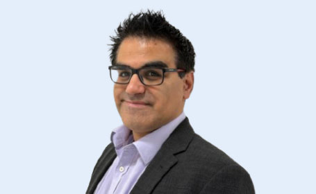 Portrait of Mr Jonathan Yates , Consultant Orthopaedic Surgeon