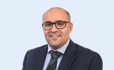 Portrait of Mr Naveed Yasin , Consultant Spinal Surgeon