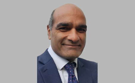 Portrait of Dr Salil Singh , Consultant Gastroenterologist