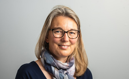 Portrait of Dr Amy Guppy , Consultant Medical Oncologist