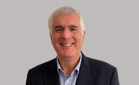 Portrait of Dr Daniel Fishman , Consultant Rheumatologist