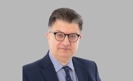 Portrait of Dr Wajid Hussain , Consultant Cardiologist and Electrophysiologist