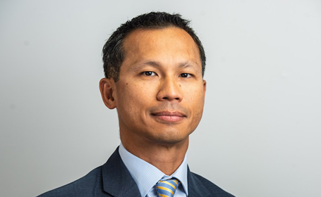 Portrait of Mr Htwe Zaw , Consultant Orthopaedic Surgeon