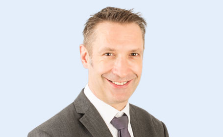 Portrait of Mr James Platt , Consultant Orthopaedic Surgeon