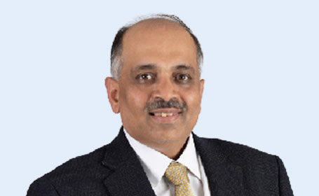 Portrait of Mr Rakesh Kucheria , Consultant Orthopaedic Surgeon