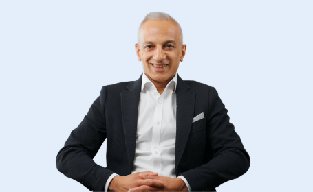 Portrait of Mr Rupen Dattani , Consultant Orthopaedic Surgeon