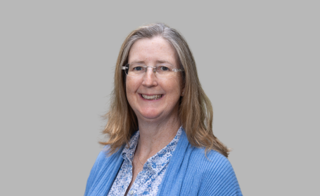 Portrait of Mrs Cordelia McKechnie , Consultant Ophthalmologist