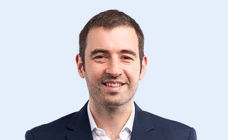 Portrait of Dr Mark Nathan , Medical Oncologist