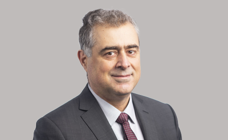 Portrait of Mr Dimitrios Karadaglis , Consultant Orthopaedic & Trauma Surgeon
