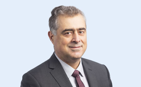 Portrait of Mr Dimitrios Karadaglis , Consultant Orthopaedic & Trauma Surgeon