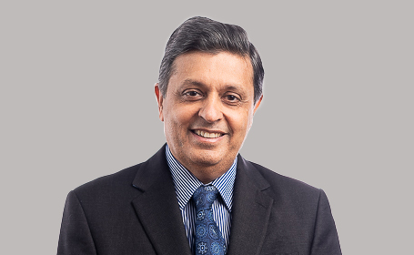 Portrait of Mr Midhat Siddiqui , Consultant Surgeon