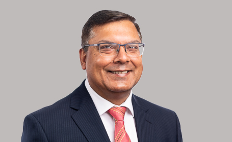 Portrait of Mr Nadeem Mushtaq , Consultant Trauma & Orthopaedics