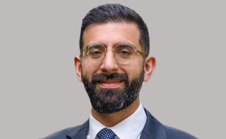 Portrait of Dr Angad Dhillon , Consultant Gastroenterologist